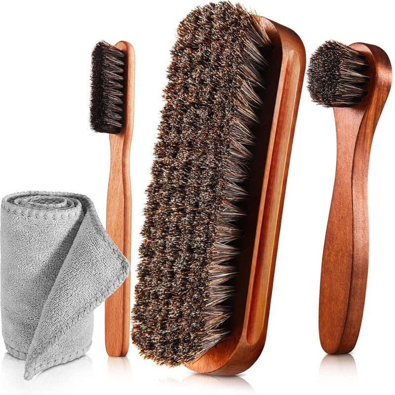 Horsehair brush set for leather care, with cloth